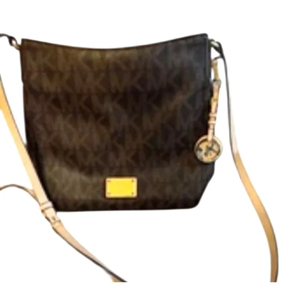 Michael Kors Jet Set Large Logo‎ Crossbody Bag